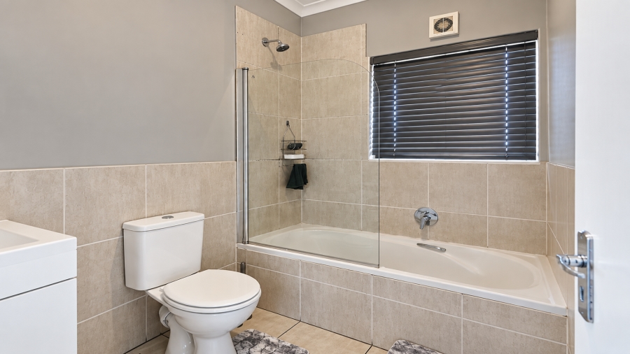 2 Bedroom Property for Sale in Parklands Western Cape